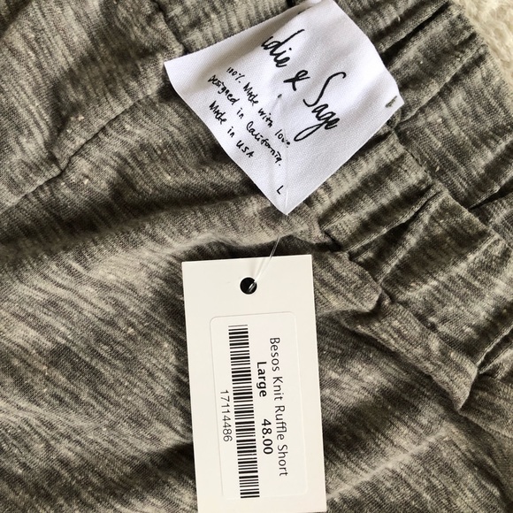 Grey Shorts with ruffles (size large) - Picture 2 of 2